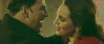 Akshay Kumar, Sonakshi Sinha in Har Kisi Ko song from movie Boss (35).jpg