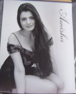 amisha_patel_001.jpg