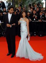 2007 Cannes Film Festival - My Blueberry Nights - After Party - Abhishek Bachchan and Aishwarya Rai - 19.jpg