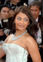 2007 Cannes Film Festival - Opening Night Gala and World Premiere of My Blueberry Nights - Arrivals - Aishwarya Rai - 3.jpg