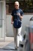 Katherine Heigl - candids in Santa Monica-2.jpg