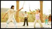 Kunal Kapoor, Madhuri Dixit in Aaja Nachle - 2.jpg