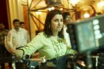 Farah Khan on the sets of Om Shanti Om.jpg