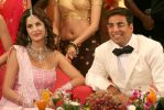 Katrina Kaif, Akshay Kumar in Welcome (1).jpg
