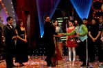 Rohit Roy, Katrina Kaif, Akshay Kumar, Mona Singh at Jhalak Dikhlaja Final (2).jpg