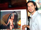 Dino Morea at the launch of Gladrags Swimsuit Calendar 2008 (1).JPG