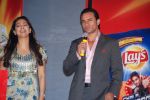 Saif Ali Khan, Juhi Chawla at the lays event on 1st Feb 2008  (1).jpg