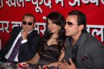 Akshay Khanna, Sameera Reddy, Saif Ali Khan at Race music launch on the sets of Amul Star Voice Chotte Ustaad in Film City on Feb 4th 2008 (34).jpg