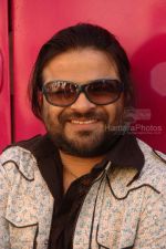 Pritam Chakraborty Race music launch on the sets of Amul Star Voice Chotte Ustaad in Film City on Feb 4th 2008 (49).jpg
