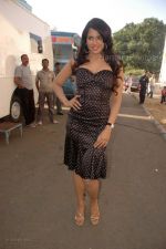 Sameera Reddy at Race music launch on the sets of Amul Star Voice Chotte Ustaad in Film City on Feb 4th 2008 (20).jpg