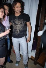 Vivek Oberoi at Bombay 72 east opening on 2nd Feb (46).jpg