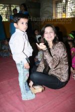 Sanjeeda spend their valentine with orphan kids of Muskan orphanage on Feb 13th 2008 (2).jpg