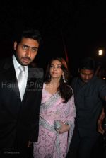 Abhishek Bachchan, Aishwarya Rai at Jodhaa Akbar premiere at IMAX WADALA on 14th feb 2008 (77).jpg