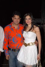 Kishan Kumar, Divya Khosla, Bhushan Kumar at Sanjay Gupta_s Valentine bash in Woodstock Villa on  Feb 14th 2008(55).jpg