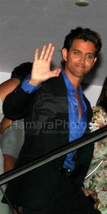 Hrithik Roshan at Jodhaa Akbar Premiere(48).jpg