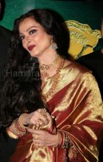 Rekha at Jodhaa Akbar Premiere(24).jpg