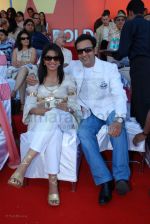 Sonali Kulkarni, Gulshan Grover at Man_s World Arc Cup Polo championship in Mahalaxmi Racecourse on Feb 16 2008 (62).jpg