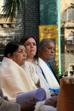 Lata Mangeshkar,Neeta Ambani at inauguration of  Pichhwais of Shrinathji Exhibition (39).jpg