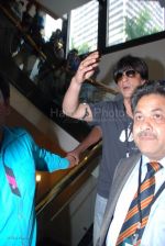 Shahrukh Khan at IPL auction meet in Hilton on Feb 20th 2008(12).jpg