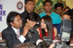 Shahrukh Khan,Priety  Zinta at IPL auction meet in Hilton on Feb 20th 2008(18).jpg