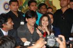 Shahrukh Khan,Priety  Zinta at IPL auction meet in Hilton on Feb 20th 2008(22).jpg