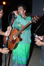 Raghu Dixit at the music launch of Raghu Dixit_s album in Bandra on Feb 26th 2008 (17).jpg