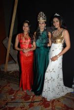 Pooja Kanwal, Shagun Sarabhai and Divya Parameshwaran at Miss India Worldwide bash hosted by HT City and Tijori Ent in JW Marriott on Feb 28th 2008(8).jpg