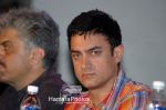 Aamir Khan at Sixteen Nine International Film Festival in Pravin Gandhi college of management on March 4th 2008(33).jpg