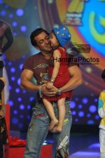 Salman Khan in Amul STAR Voice of India � CHHOTE USTAAD (10).JPG