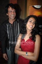 Kay kay menon with wife at Makrand Deshpande_s birthday in RIO lounge on March 5th 2008(27).jpg
