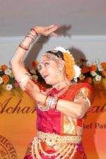 Hema Malini at  her performance at Vasatotsav in Ajivasan Hall, Juhu, Mumbai on March 7, 2008 (19).jpg