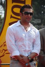Salman Khan at CN Wadia Cup  in Mahalaxmi Race Course on March 9th 2008(9).jpg