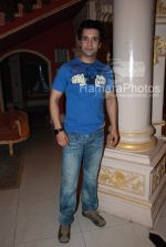 Aamir Ali at Kya Dil Mein Hai 9x serial press interviews on March 13th 2008(4).jpg