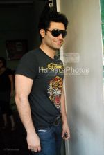 Shiney Ahuja on the sets of film Hijack at Poison on March 15th 2008 (32).jpg