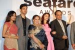 Aishwarya Rai with family at Sailor Today Awards in Royal Palms on March 15th 2008(7).jpg