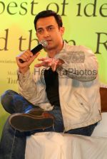 Aamir Khan at the Madison Innovation foundation event in Hilton on March 19th 2008(22).jpg