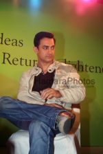 Aamir Khan at the Madison Innovation foundation event in Hilton on March 19th 2008(9).jpg