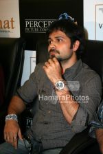 Emraan Hashmi at the Jannat press meet to announce the association with Percept in Percept office on March 19th 2008(12).jpg