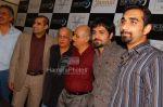 Mahesh Bhat, Vikram Bhat, Emraan Hashmi at the Jannat press meet to announce the association with Percept in Percept office on March 19th 2008(9).jpg