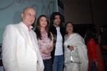 Anupam Kher, Aishwarya Rai, Sikander Kher and Kiron Kher at the Summer 2007 first look in The Club on March 25th 2008(8).jpg