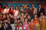 Roshini Chopra, Raveena Tandon at 9X Chak De Bachche event  in Taj Land_s End on March 25th 2008(5).jpg