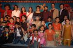 Roshini Chopra, Raveena Tandon at 9X Chak De Bachche event  in Taj Land_s End on March 25th 2008(4).jpg