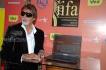 Amitabh Bachchan inaugurates IIFA Voting weekend by casting the first vote in JW Marriott on March 28th 2008(4).jpg