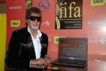Amitabh Bachchan inaugurates IIFA Voting weekend by casting the first vote in JW Marriott on March 28th 2008(7).jpg