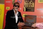 Amitabh Bachchan inaugurates IIFA Voting weekend by casting the first vote in JW Marriott on March 28th 2008(9).jpg