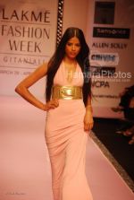 at Manish Malhotra Show in LIFW on 29th 2008(44).jpg