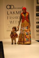 Model walks on the Ramp for Abhishek Dutta and Nikasha Tawadey in Lakme India Fashion Week on March 31th 2008(1).jpg