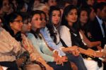Rani Mukherjee at Sabyasachi show in Lakme India Fashion Week on April 1st 2008(12).jpg