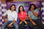 Sheetal Menon, Dino Morea,Milind Soman at Bharam star cast in Fame, Malad on April 3rd 2008(4).jpg