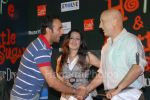 Anupam Kher, Mahima Chaudhary  at film Hope and a Little Sugar Promos at Fun Republic on April 4th 2008 (6).jpg